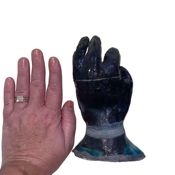 Life-Sized Hands Ceramic Sculpture Set- Morbid Surrealism- Gothic Vamp Decor- Bl - Picture 8 of 11